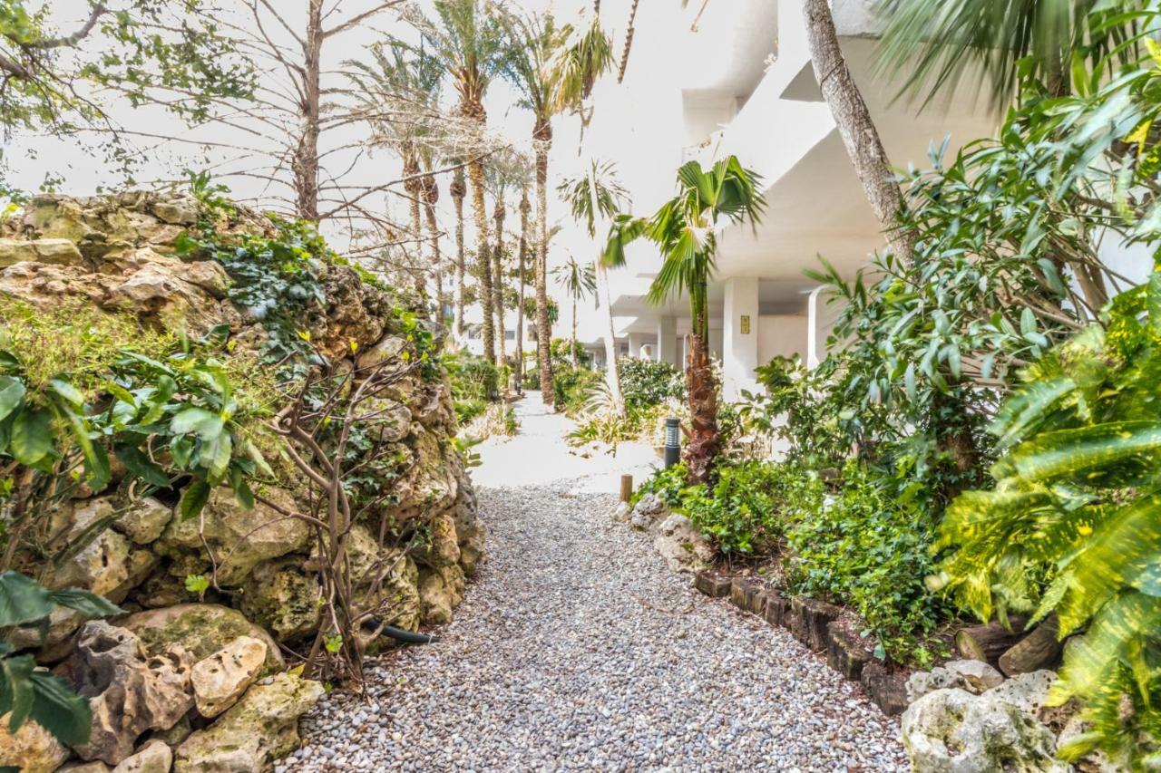 Holidays Royal Marine Roses Exterior foto